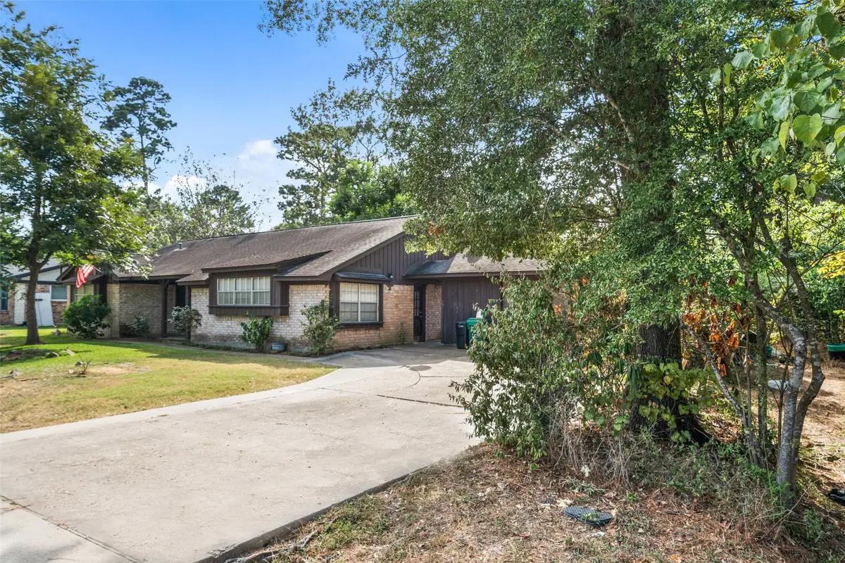 25819 Woodglen Drive, Spring, TX 77386 - Image #1