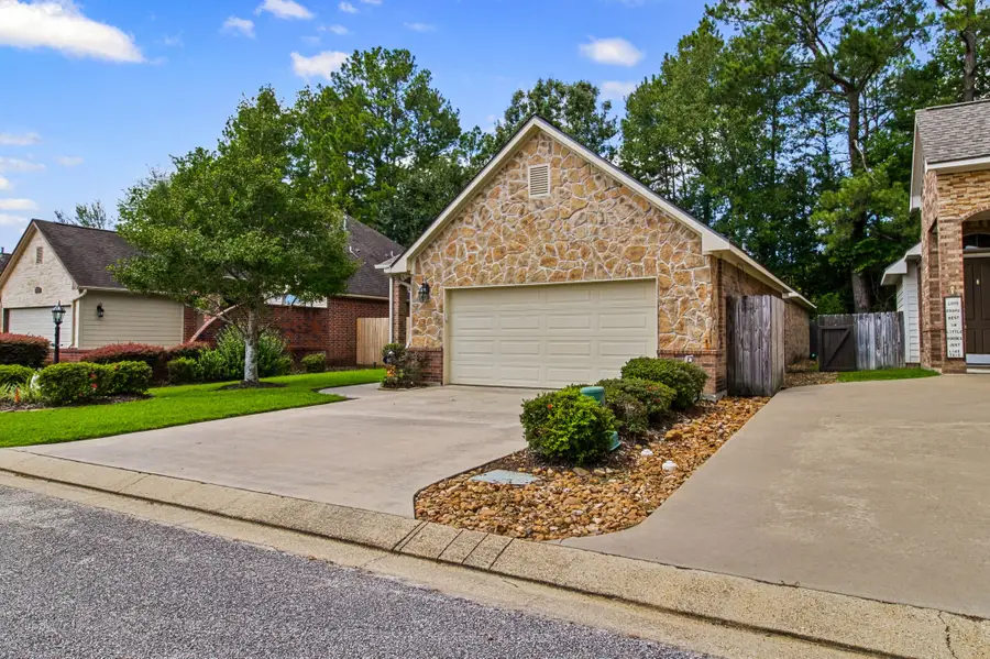 102 Sunshine Lane, Livingston, TX 77351 - #2