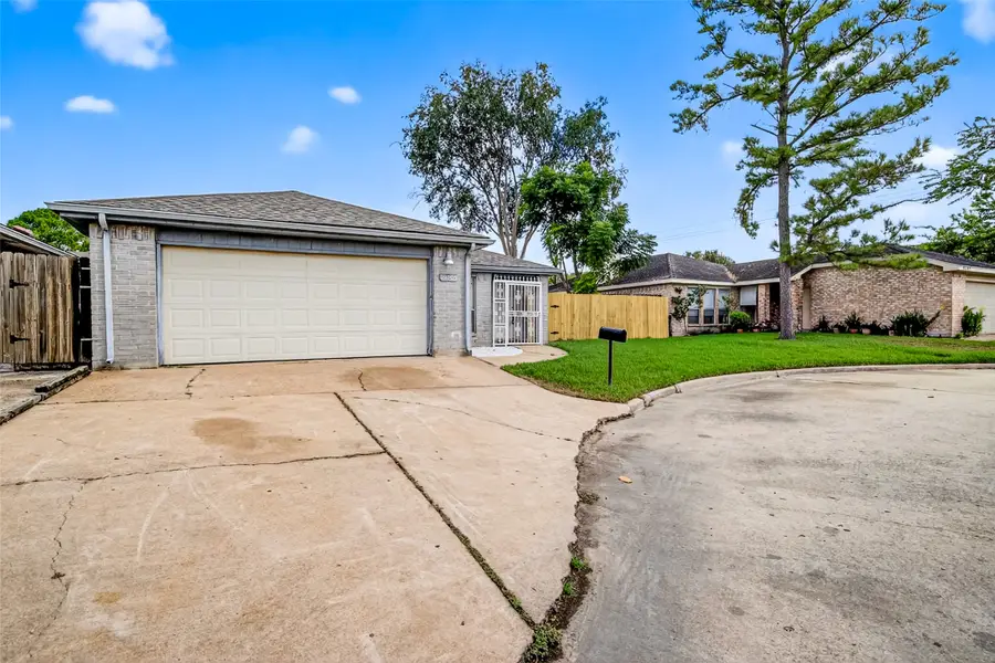 9506 Hendon Lane, Houston, TX 77036 - Image #2