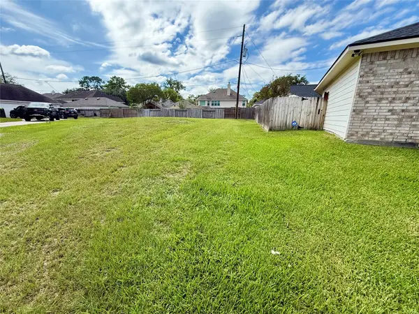 307 N Cypress Estates Circle, Spring, TX 77388