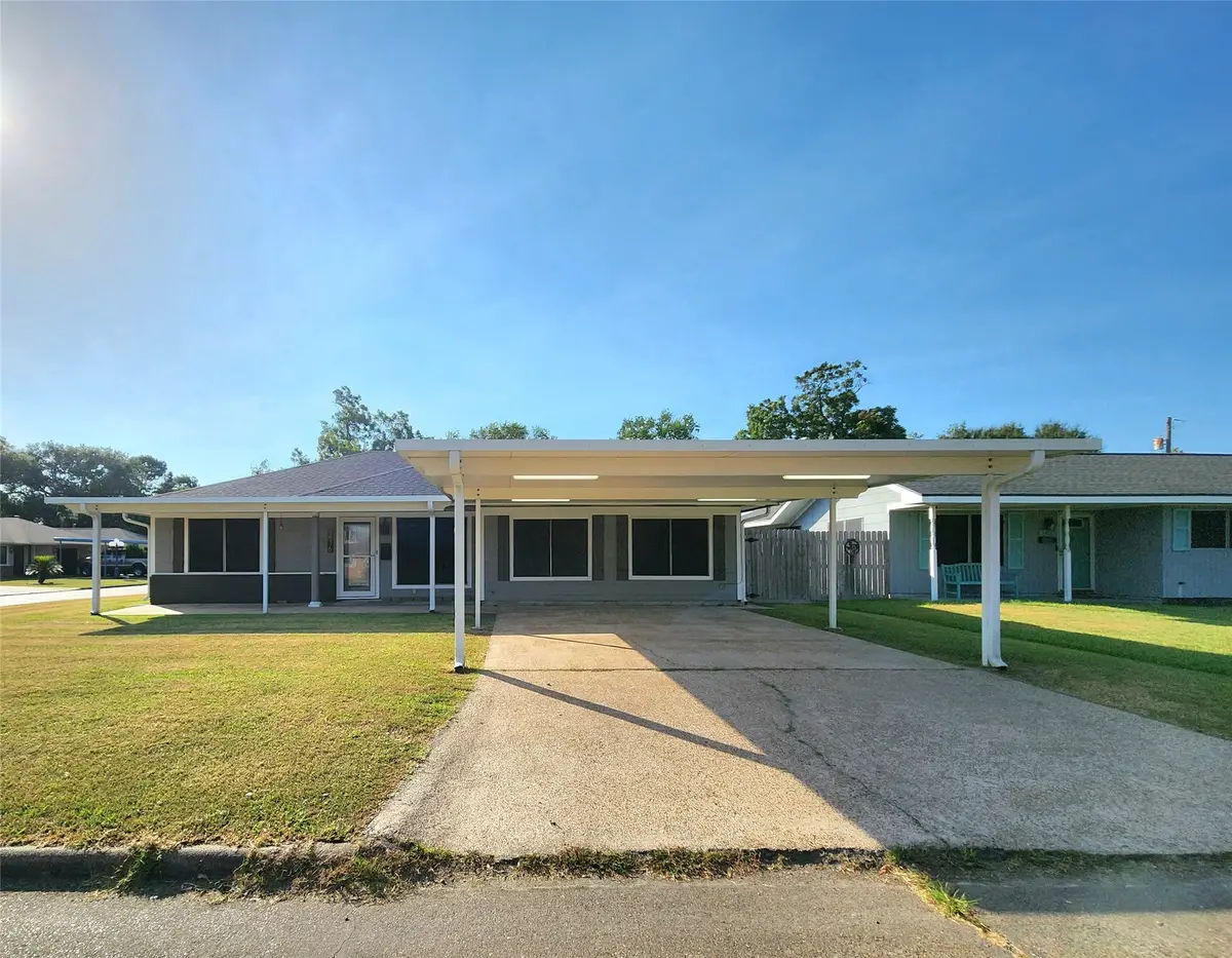 3416 Avenue N, Nederland, TX 77627 - #1