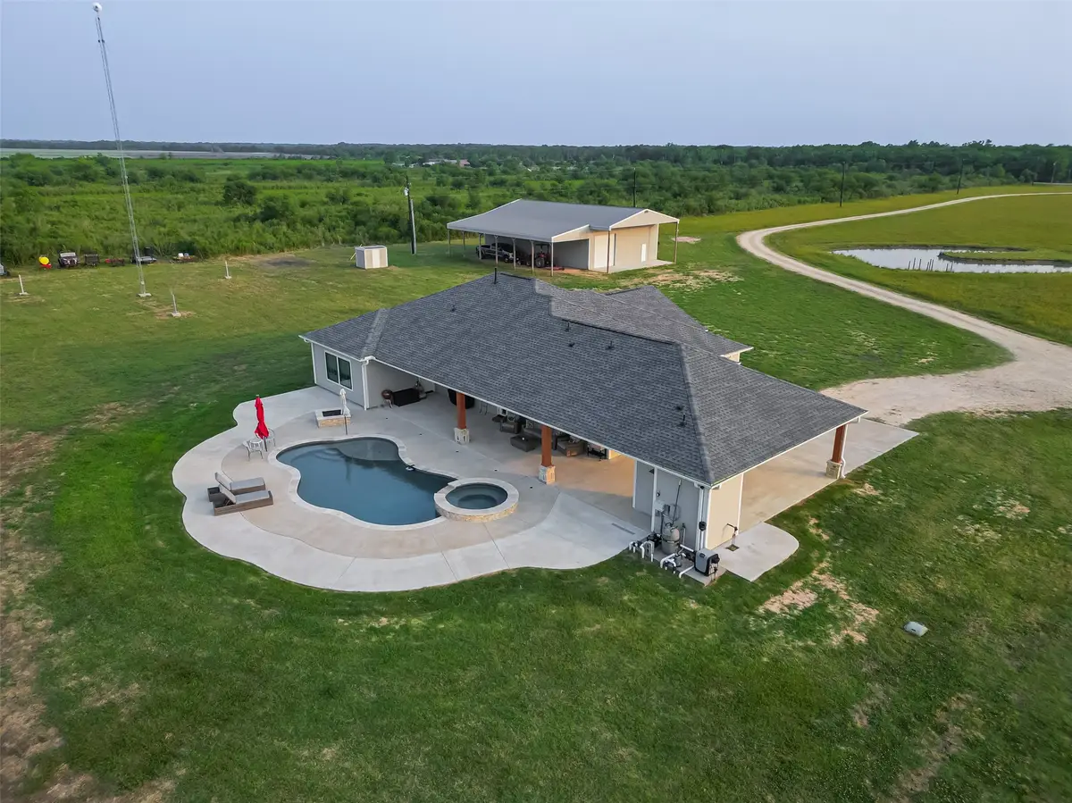 16702 Dipple Road, Guy, TX 77444 - Image #1