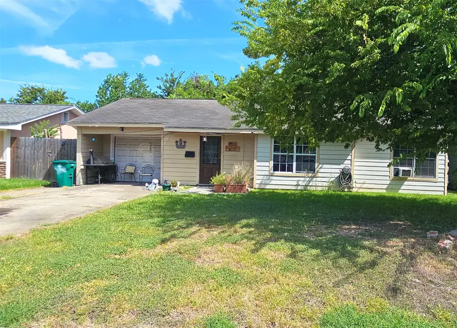 1204 Natchez Avenue, Pasadena, TX 77506 - #2