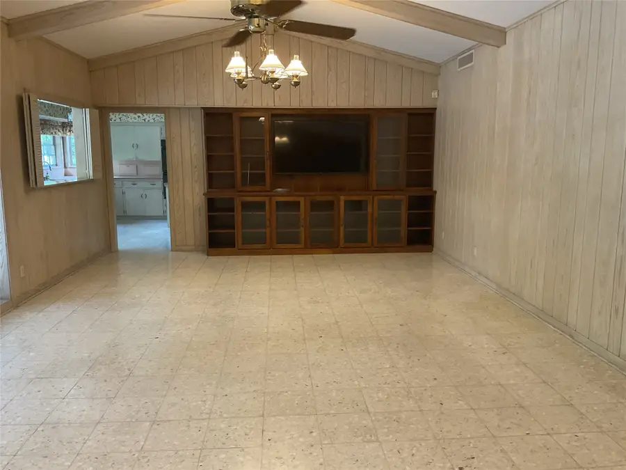 2310 Oak Drive, Bay City, TX 77414 - #2