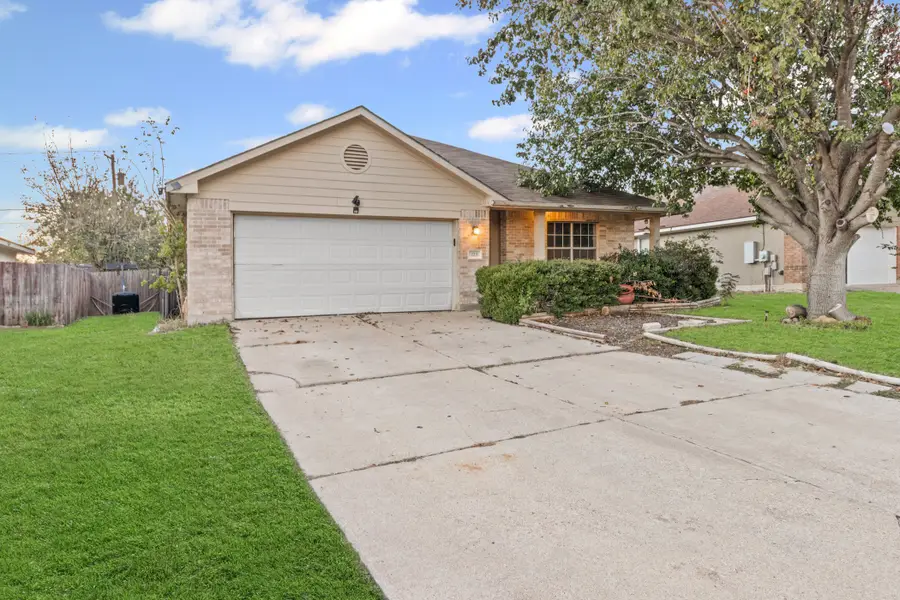 223 Warner Bend, Hutto, TX 78634 - Image #2