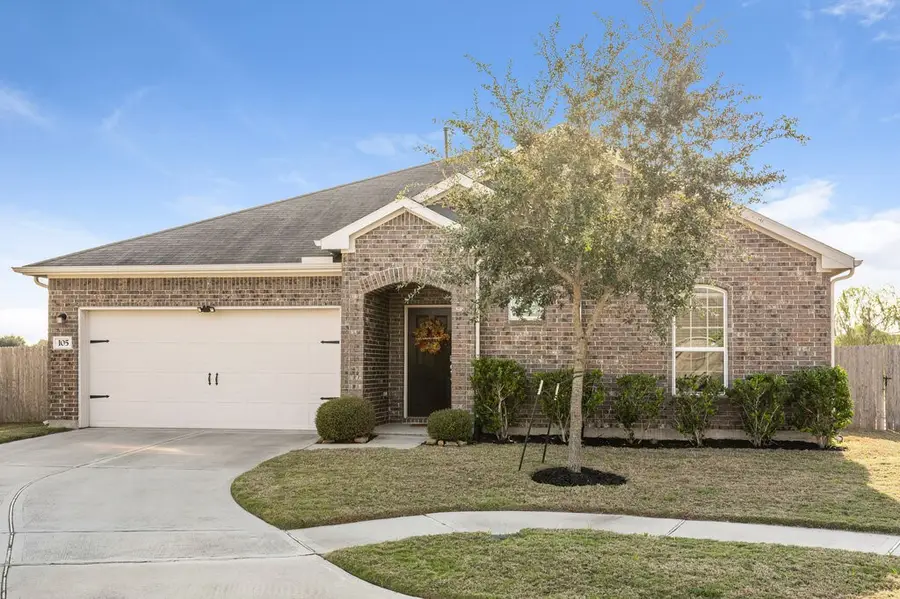 105 Montecito Court, Manvel, TX 77578 - Image #3