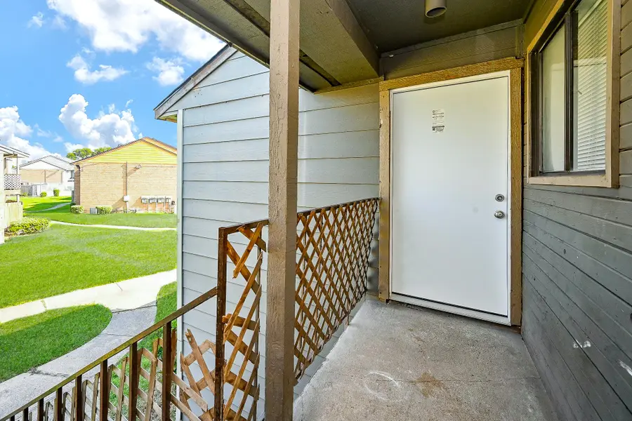 9090 S Braeswood Boulevard #86, Houston, TX 77074 - #3