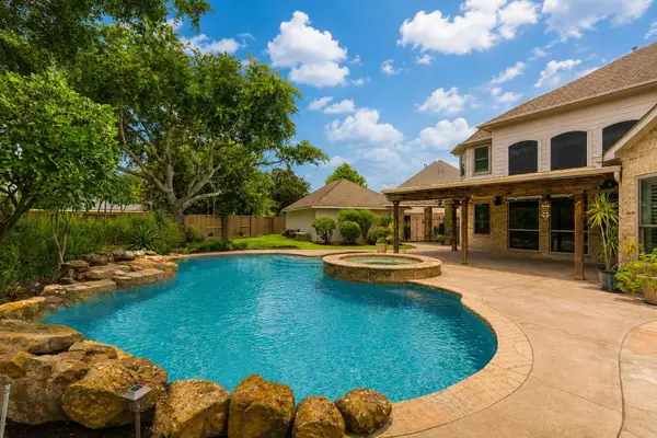 13222 Dusty Grove Lane, Sugar Land, TX 77498