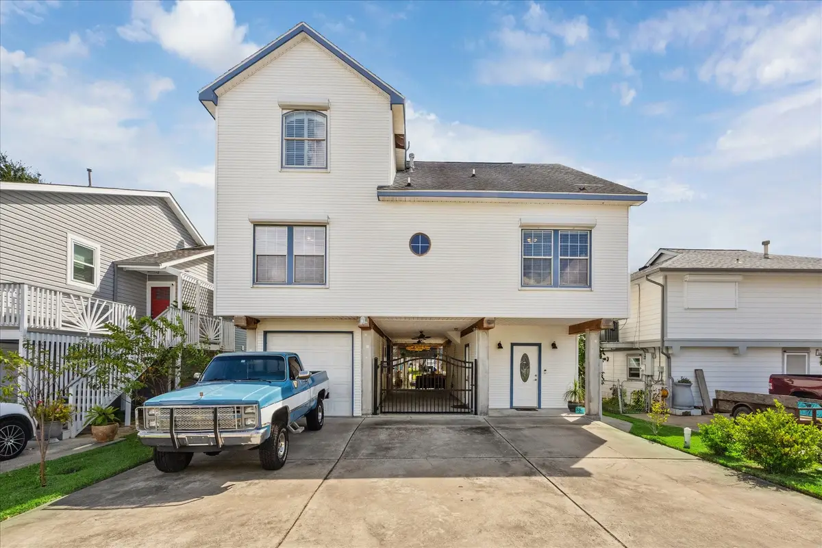 33 N Flamingo Street, La Marque, TX 77568 - Image #1