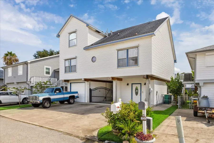 33 N Flamingo Street, La Marque, TX 77568 - Image #2