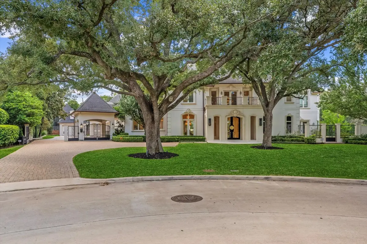 5506 Russett Drive, Houston, TX 77056 - Image #1