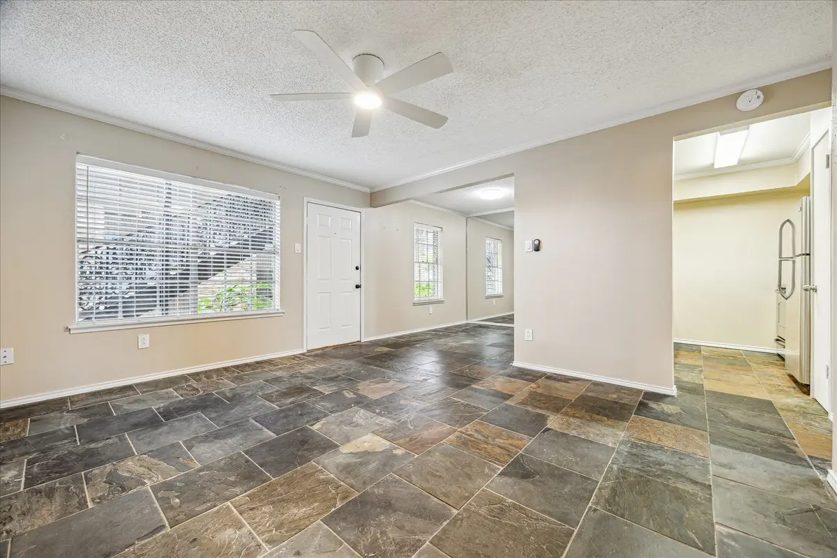 3131 Southwest Freeway #C32, Houston, TX 77098 - Image #1