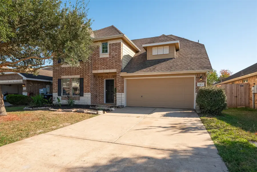 1203 Quarterhorse Drive, Alvin, TX 77511 - Image #2