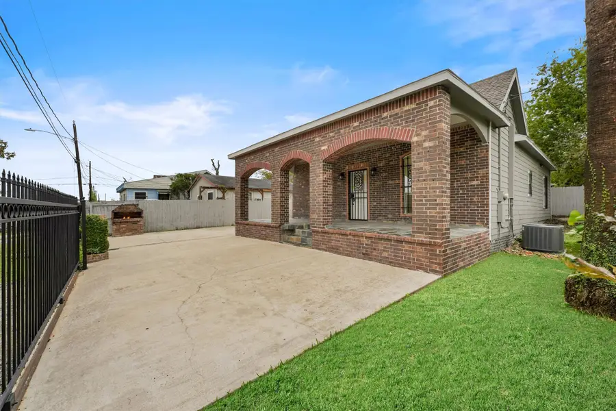 7912 Cypress Street, Houston, TX 77012 - #2