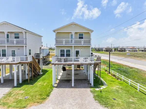 143 W Palm Street, Surfside Beach, TX 77541