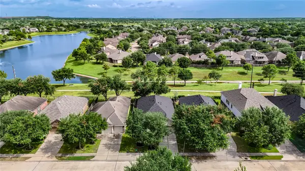 13401 Highland Lake Lane, Pearland, TX 77584