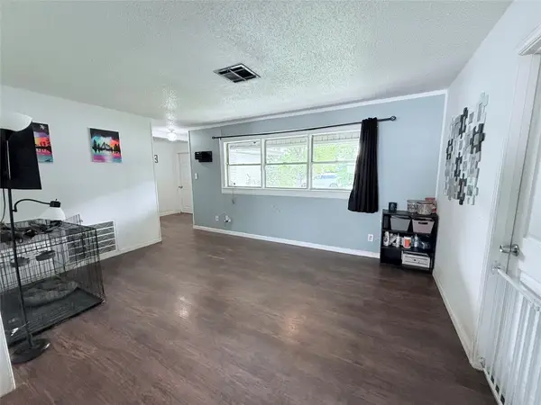 1720 17th Avenue N, Texas City, TX 77590