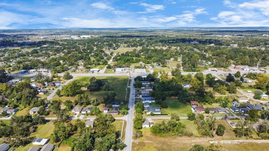 415 Lake Road, La Marque, TX 77568 - Image #3