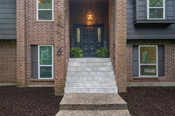 6 Sylvan Forest Drive, The Woodlands, TX 77381