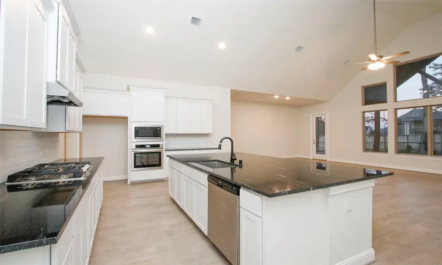 18814 Eastwood Ridge Court, Crosby, TX 77532 - Image #3