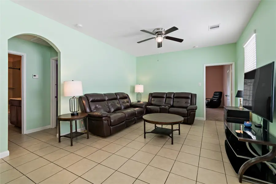 11020 Panther Court, Houston, TX 77099 - Image #2