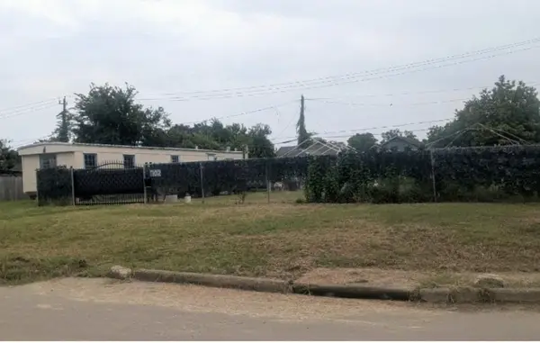 702 E Belmont Street, Pasadena, TX 77506