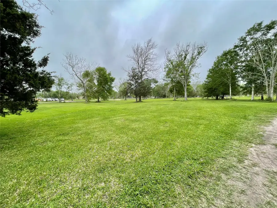 0 W Miller Street, Angleton, TX 77515 - Image #2