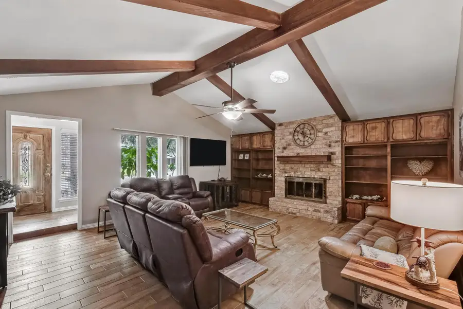 4957 Shadowbend Drive, Corpus Christi, TX 78413 - Image #3