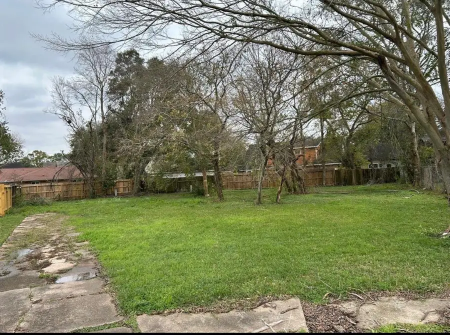 6911 Briargate Drive, Stafford Missouri City, TX 77489 - #2