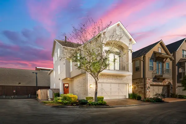 8422 Oak Leaf Point Drive, Houston, TX 77055