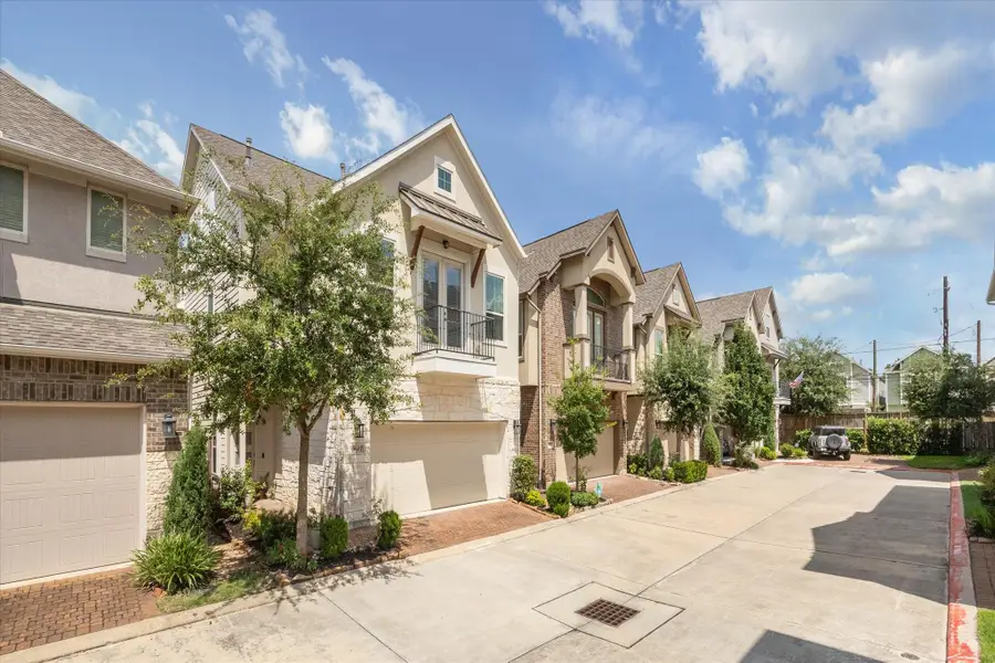 3607 Cedar Vista Lane, Houston, TX 77018 - Image #2