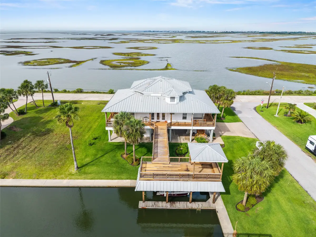 4301 Jolly Roger Road, Jamaica Beach, TX 77554 - #1