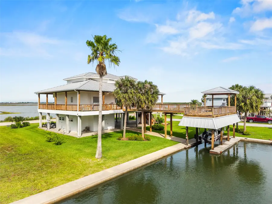 4301 Jolly Roger Road, Jamaica Beach, TX 77554 - #2