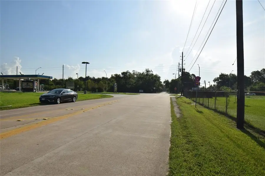 4225 Fellows Boulevard, Houston, TX 77047 - #2