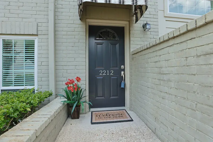 2212 Hopkins Street #2212, Houston, TX 77006 - #2