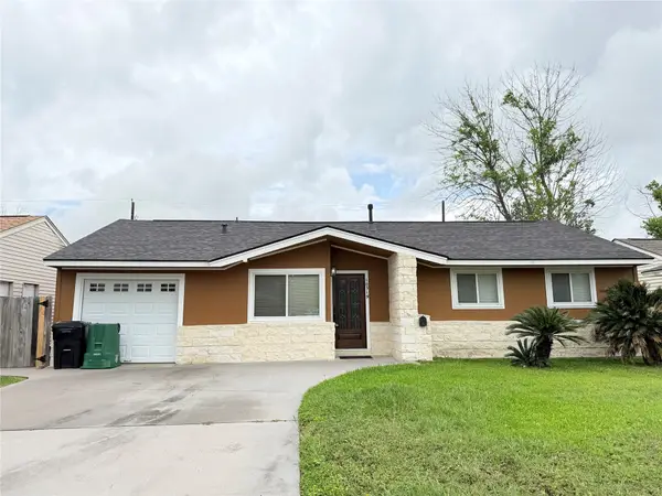 10319 Dunvegan Way, Houston, TX 77013