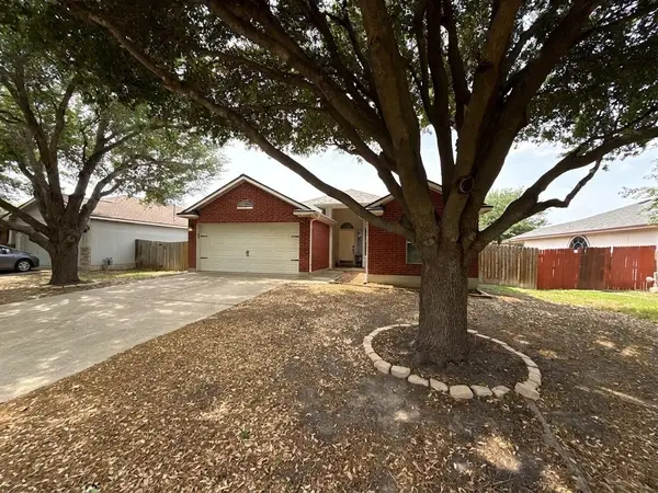 5003 Daymon Court, Hutto, TX 78634