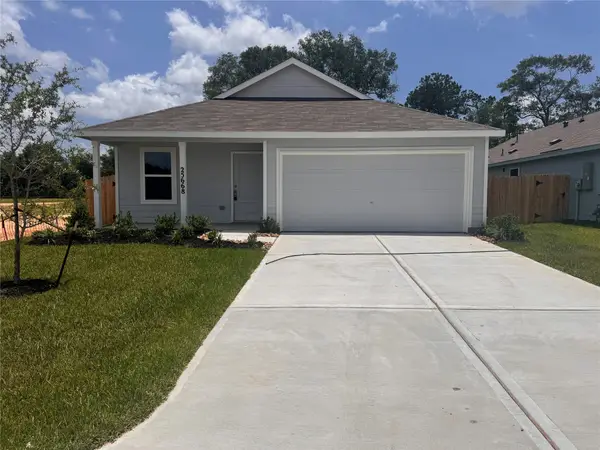 25668 Rose Creek Drive, Cleveland, TX 77328