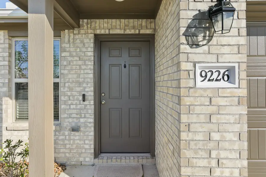 9226 Harvest Steel Drive, Baytown, TX 77521 - Image #3