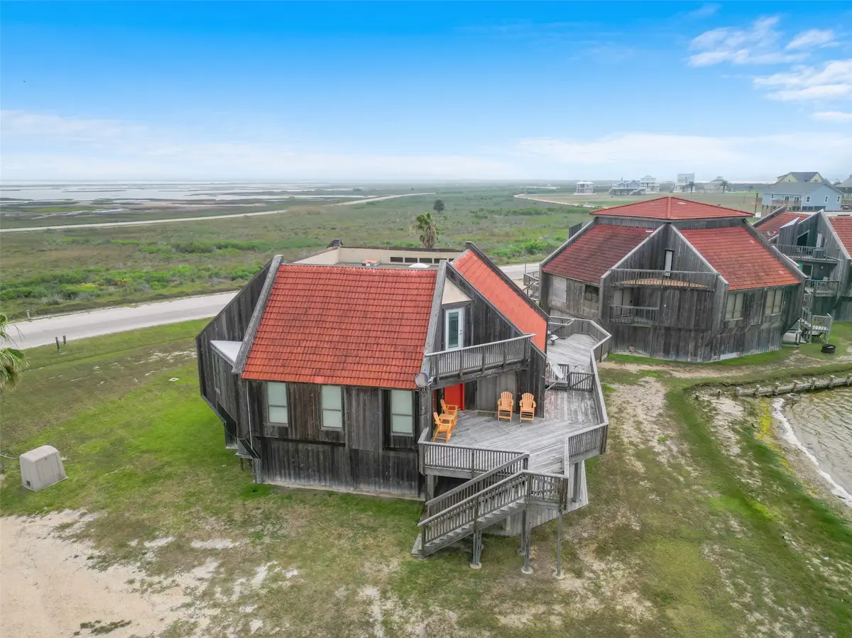 118 Private Road 640, Matagorda, TX 77457 - #1