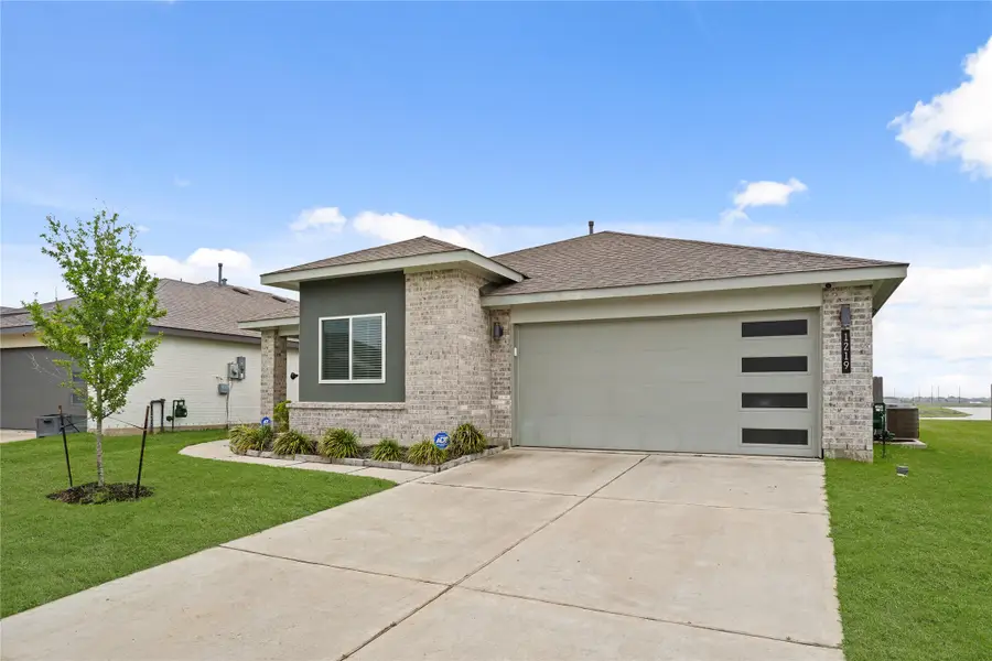 1219 Minerals Lane, Rosharon, TX 77583 - Image #2