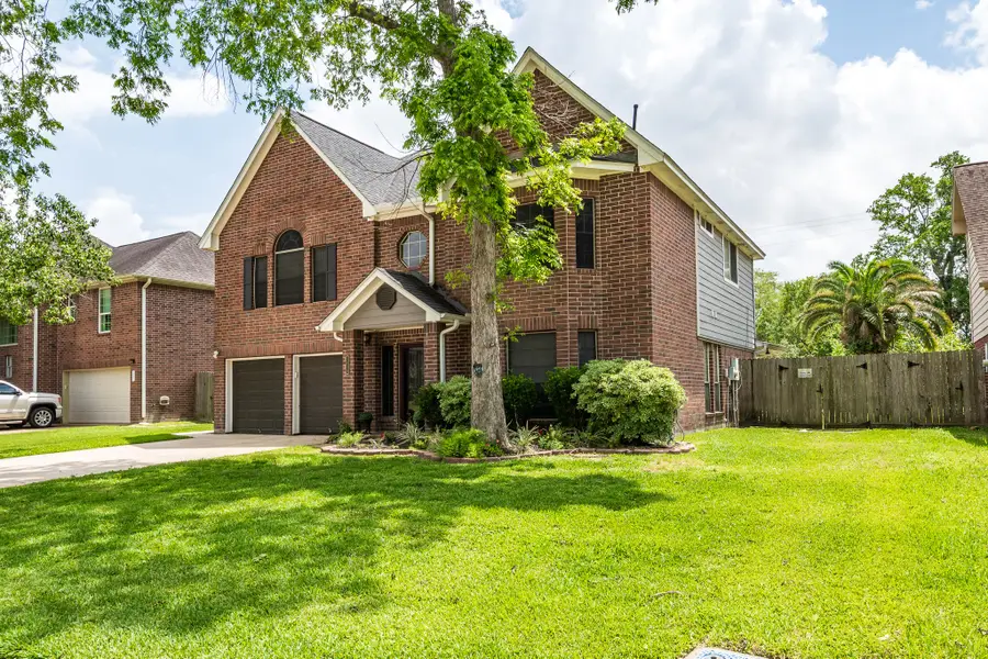 1015 Highlands Woods Drive, Highlands, TX 77562 - #3