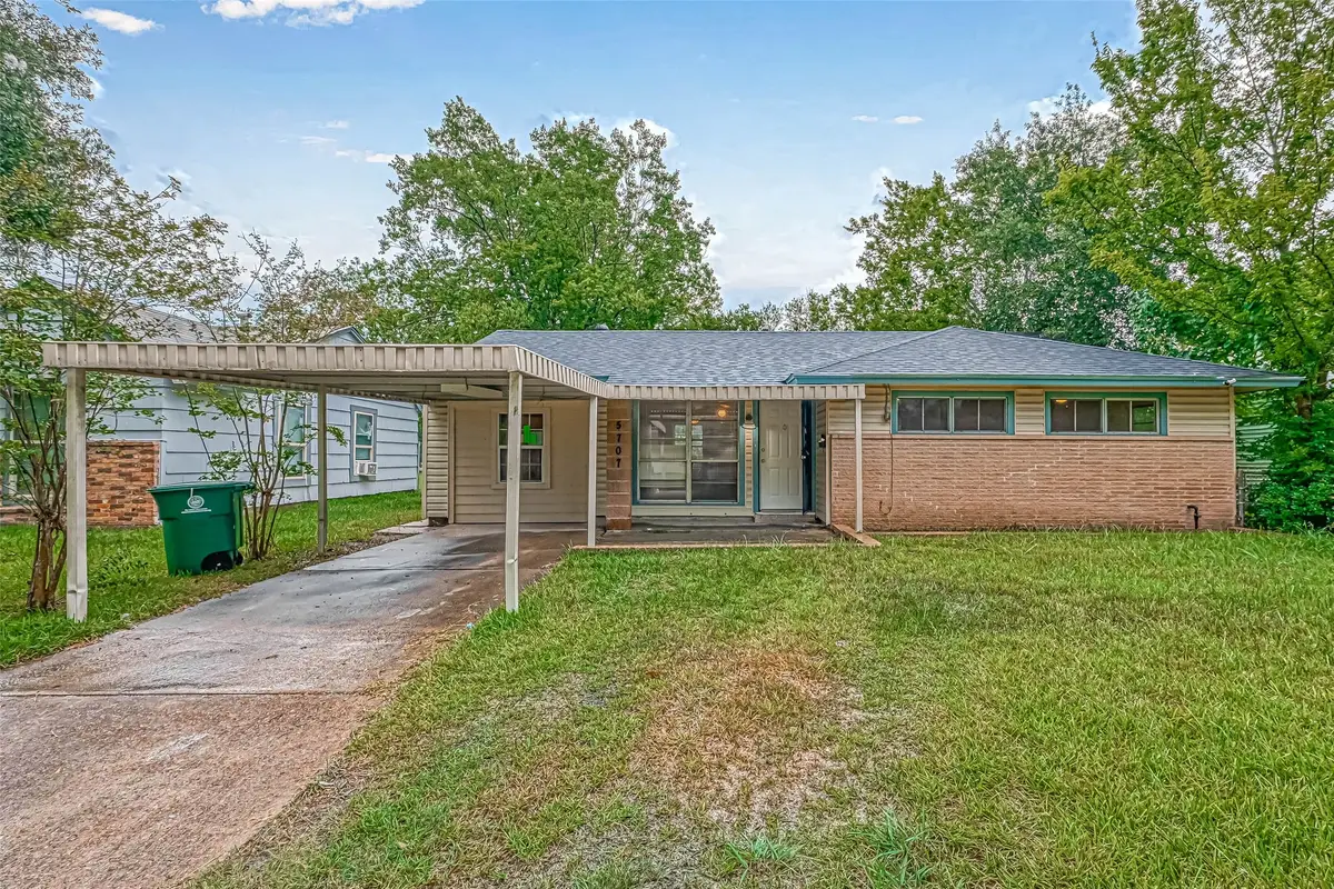 5707 Lakefield Drive, Houston, TX 77033 - #1
