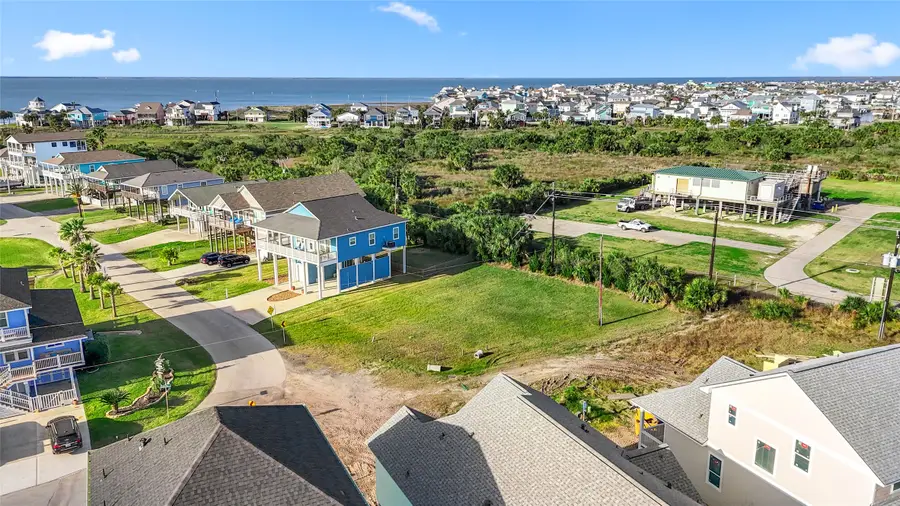 3935 Laguna Drive, Galveston, TX 77554 - #3