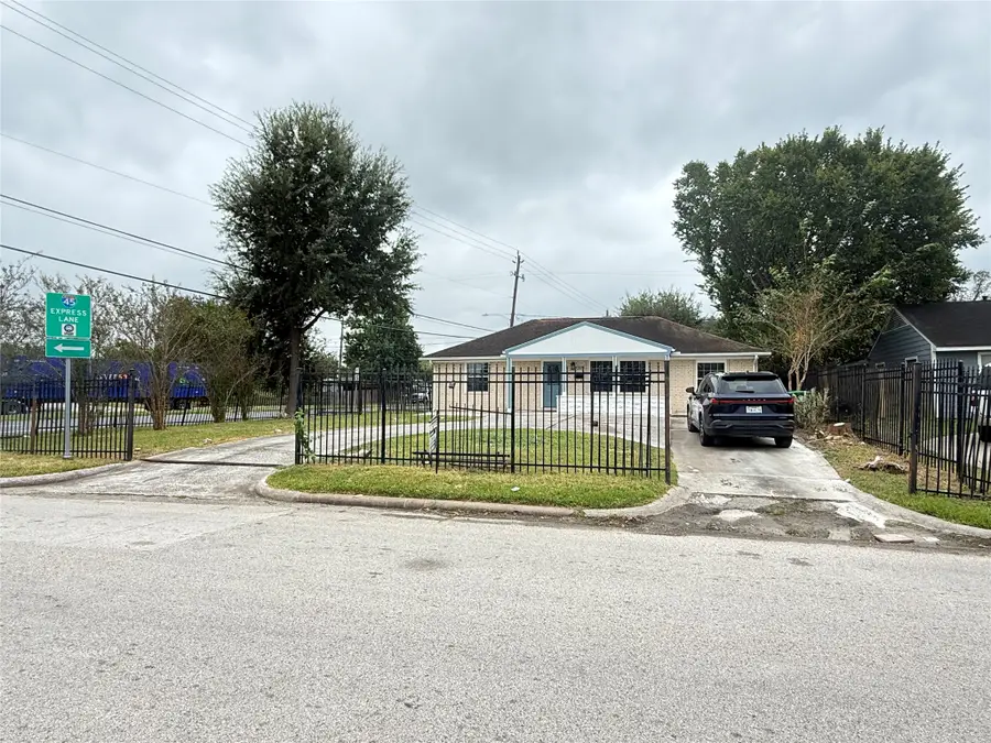 7562 Thurow Street, Houston, TX 77087 - #2