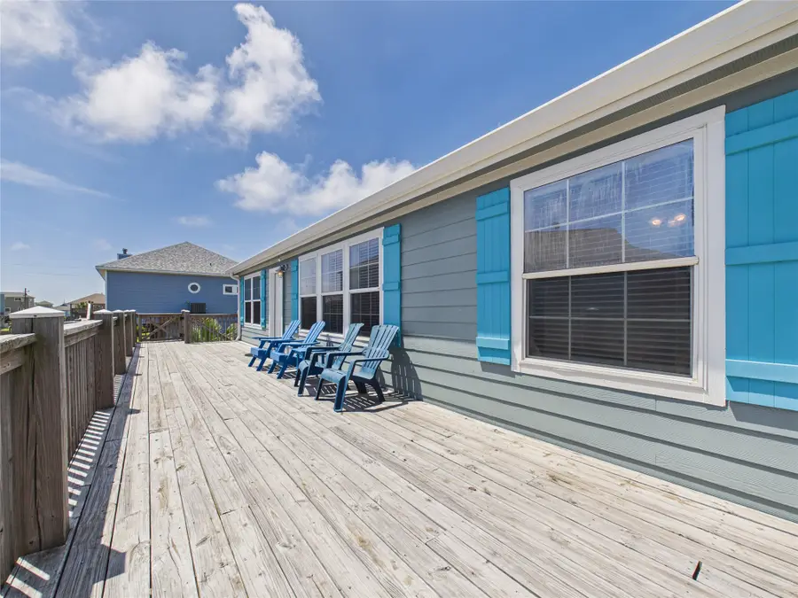 905 Meynig Drive, Crystal Beach, TX 77650 - #3