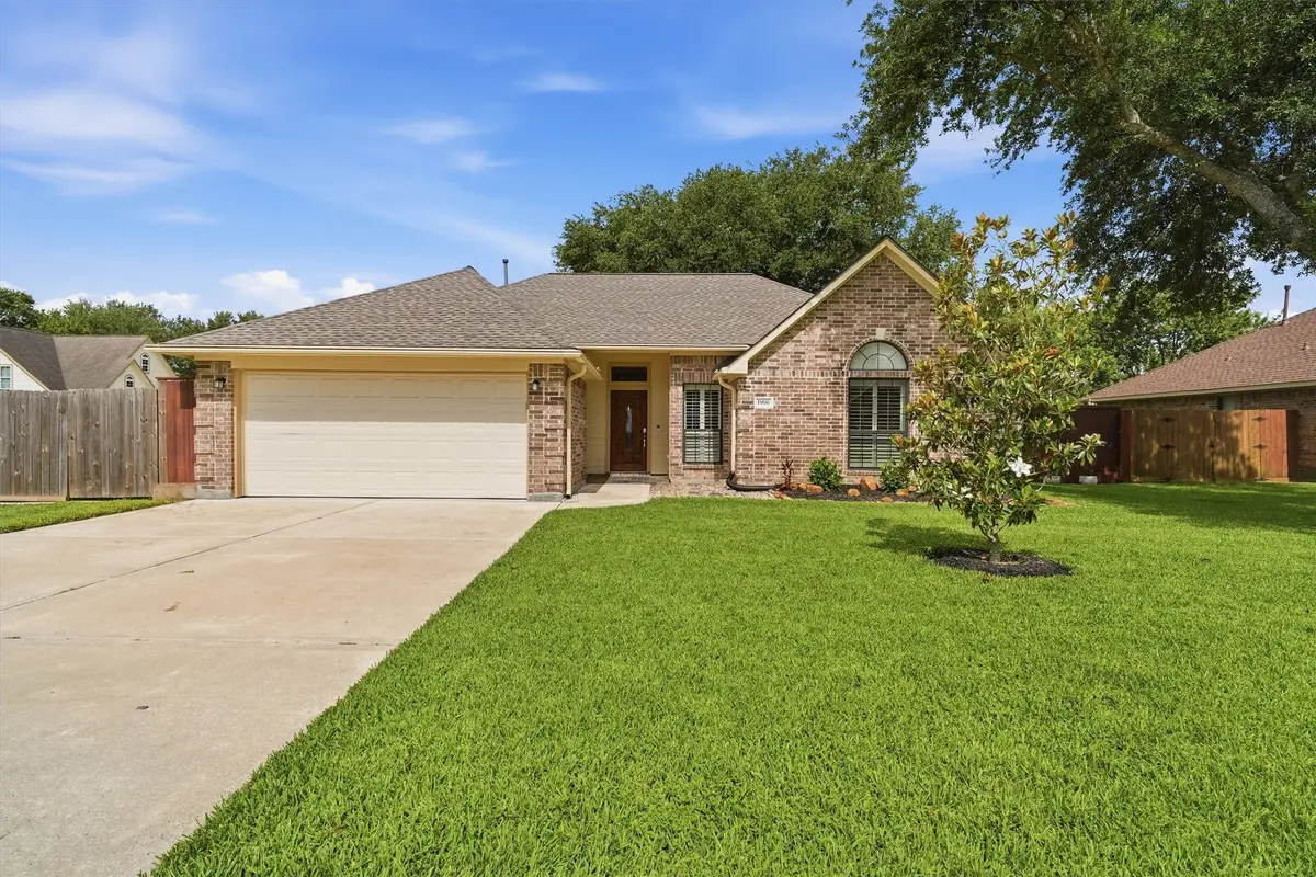 1996 Brentwood Drive, Alvin, TX 77511 - #1