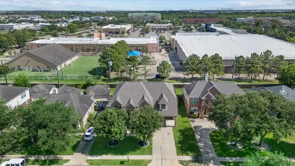 12009 Banks Run Drive, Pearland, TX 77584