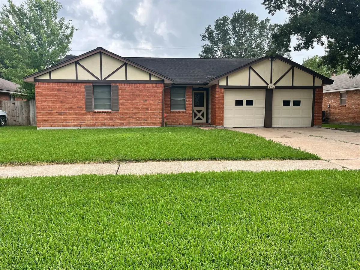 9910 Stonemont Road, La Porte, TX 77571 - #1