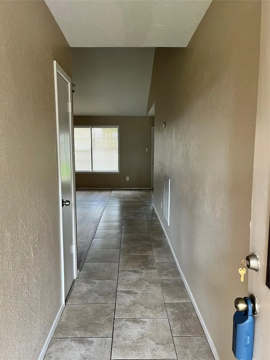 9910 Stonemont Road, La Porte, TX 77571 - #2